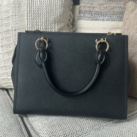 💗Michael Kors💗 - Picture 2 of 10